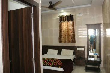 בית מלון כפרי Shree Nath