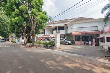 Hotel Reddoorz Plus @ Sukamulya Pasteur 2