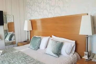 Gwesty R Marine Hotel & Spa