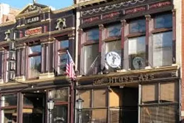 Midnight Rose & Mcgills Hotel & Casino