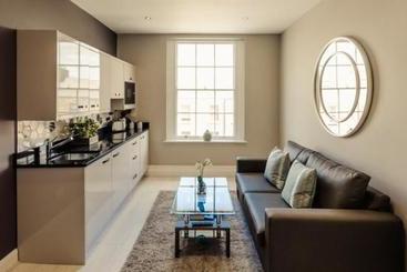 酒店 Dublin Central Suites