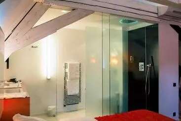ホテル Le B. Suites, Chambres & Restaurant