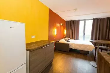 Hotelli Le Domaine De L Olivaie   Vacances Ulvf