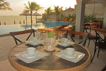 Resort Otel Serenity By The Sea