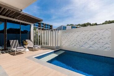 Hotel Crimson Resort And Spa Boracay