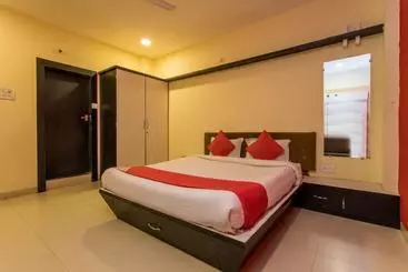Hotel Oyo Rooms Gangwal Bus Stand