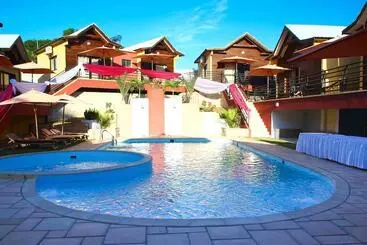 هتل Lovencie Lodge