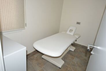 هتل Alphaplus Apartments