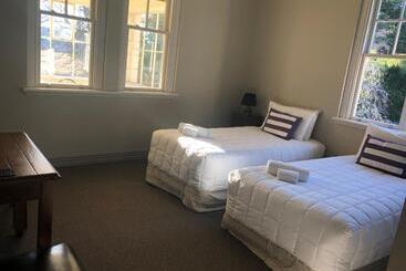 Отель Teschemakers Resort