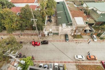 Hotel Reddoorz Plus At Banawe Quezon City