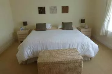 Bed and Breakfast Forgefield House
