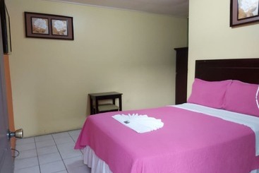 Mados Hotel Aterrizaje