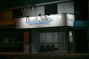 فندق Folley