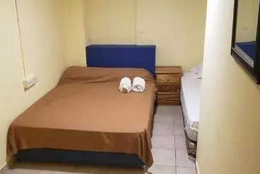 Hostel Mamallena