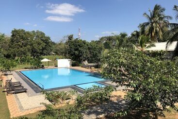 فندق 4 U Saliya Garden