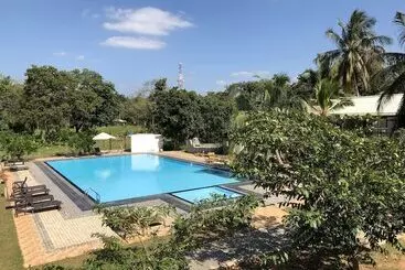 Hotel 4 U Saliya Garden