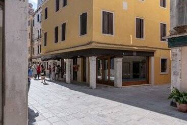 هتل Grifoni Boutique