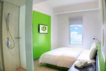 Pop! Hotel Solo