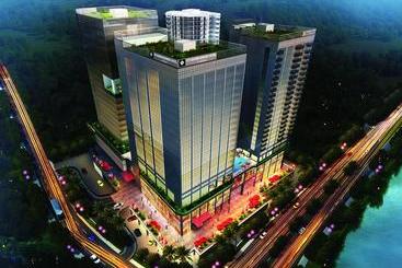 هتل Wyndham Grand Yangon