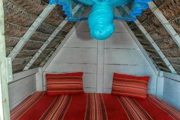 Turistlägenheter Oynise Beach Cabin