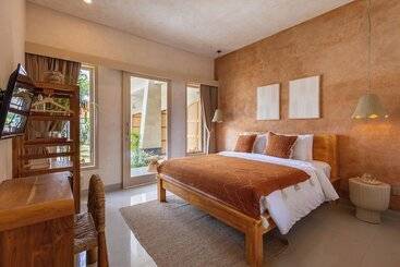 Hotell Kalm Bali