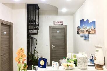 Bed and Breakfast Charm Airport