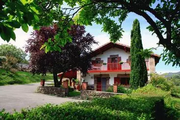 Résidence hôtelière Casa Rural Malkornea