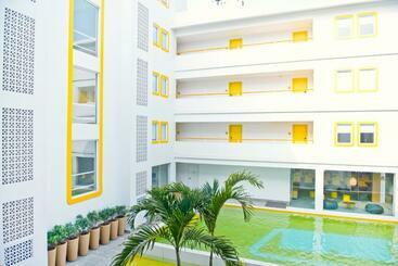 Bloom Hotel Calangute
