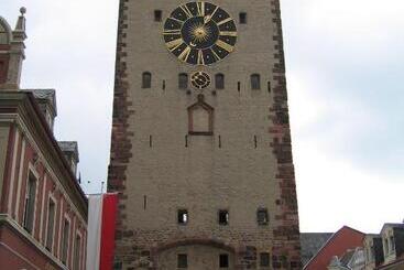 Neu Heidelberg Guesthouse & Apartments