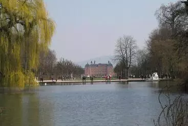 Neu Heidelberg  Guesthouse & Apartments