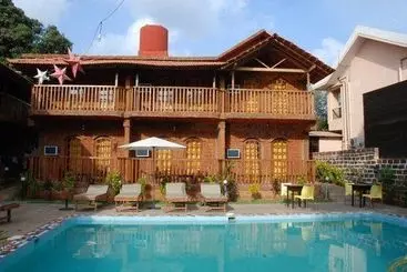 Hotelli Sea Breeze Sinquerim