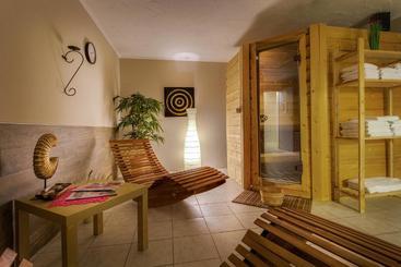 هتل Dübener Heide