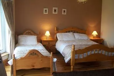 Burke’s Mulbur House Bed And Breakfast