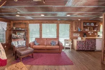 هتل 7f Lodge