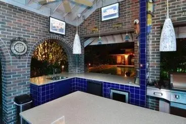 Hotelli Far View   A Bed & Breakfast Estate