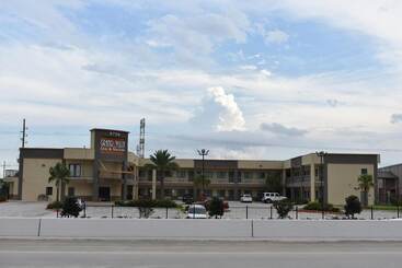 Szálloda Grand Villa Inn & Suites   Humble