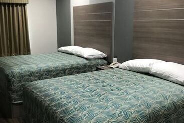 فندق Grand Villa Inn & Suites Humble