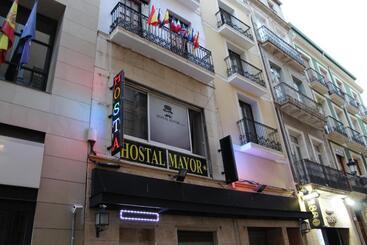 호텔 Hostal Mayor