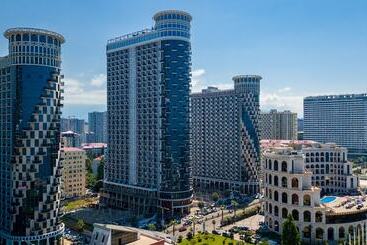 Orbi Sea Towers Hotel Official