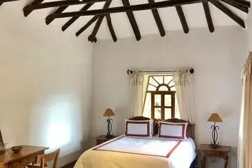 هتل Las Casitas Del Arco Iris