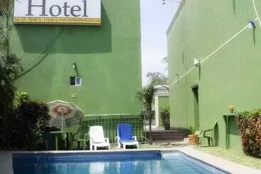Hotell Palmera Suites