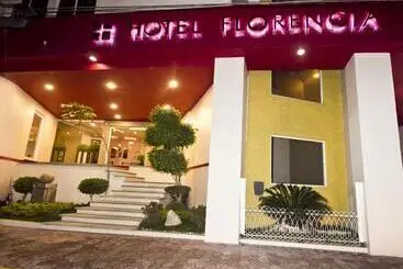 ホテル Florencia Poza Rica