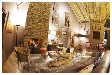 Hotel J-bay Zebra Lodge