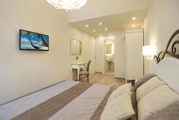 Hotel Lucca In Chic   No Ztl   Free Parking   Old City At 10min By Walk