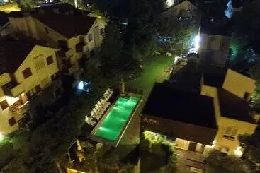 Hotel Ayres Village Apart