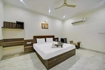 Townhouse Hotel Stay Fine