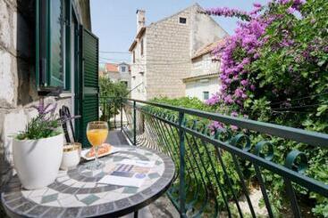 Hotel Guesthouse Ana Trogir Old Town