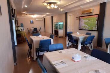 בית מלון כפרי Laut Jaya