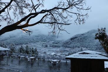 هتل Tiger S Nest Resort Best Resort In Paro