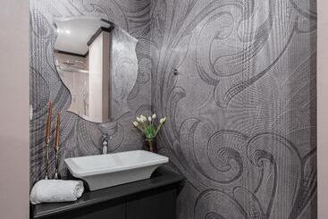 هتل Elia Palatino